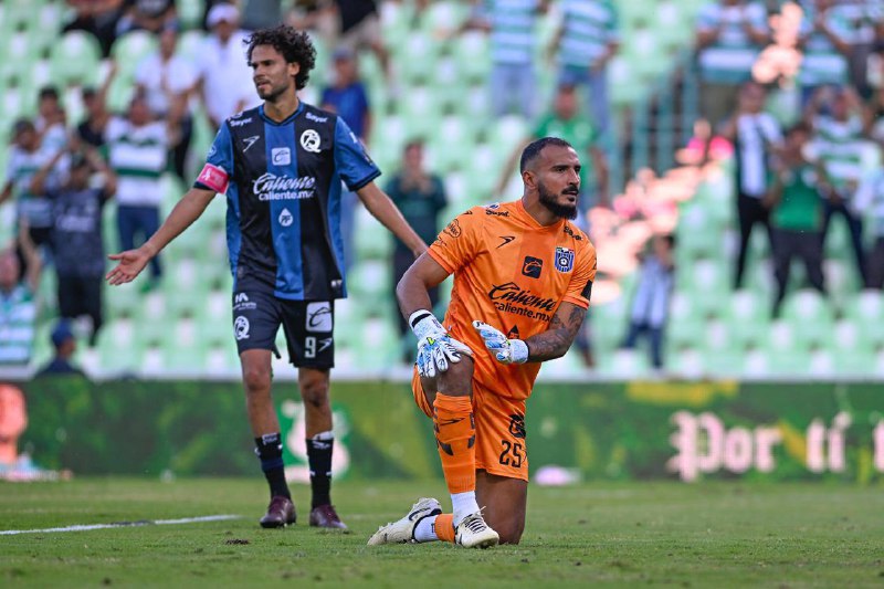  Gallos Blancos complica su camino al Play-In tras derrota ante Santos Laguna