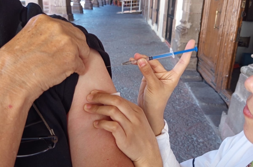  Querétaro busca aplicar más de 649 mil vacunas contra la influenza durante el invierno