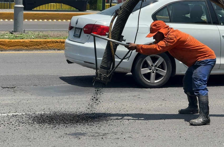  Felifer Macías supervisará personalmente la atención de baches en Querétaro