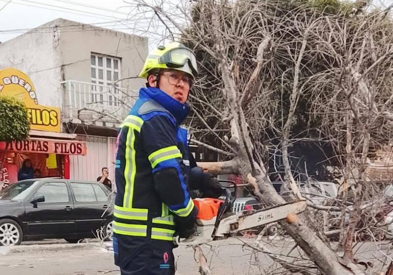  Frente frío 27 deja temperaturas de hasta 6 grados y rachas de viento de 45 km/h en Querétaro capital
