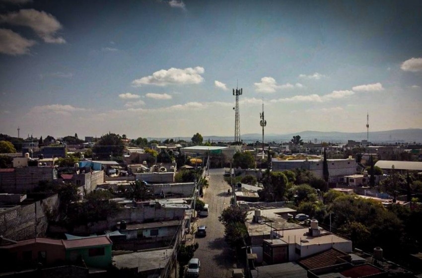  Felifer Macías impulsa socialización del proyecto de teleférico en Querétaro