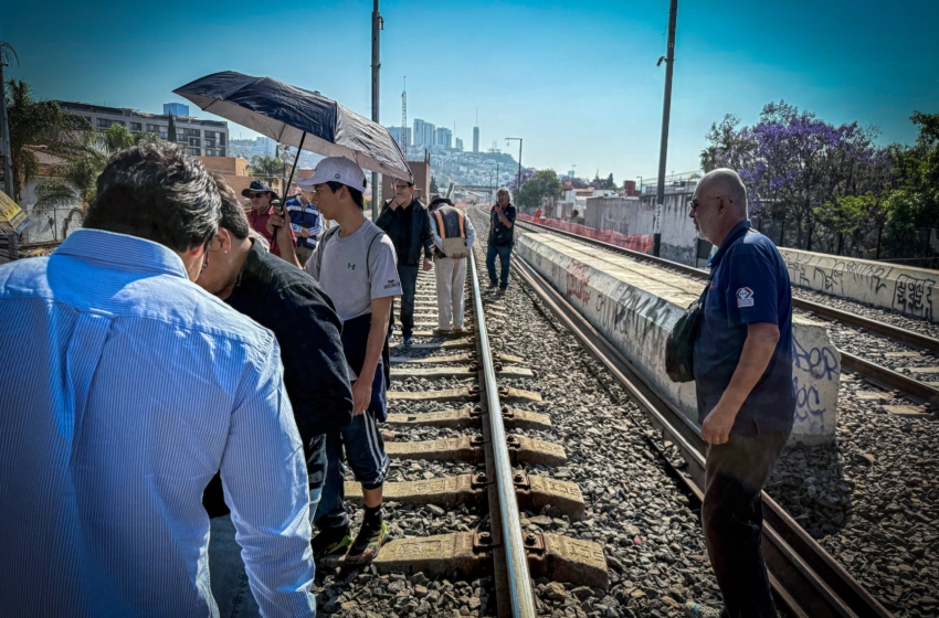  Vecinos y autoridades recorren vías del Tren México–Querétaro para atender dudas ciudadanas