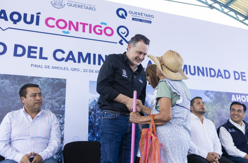 Gobierno de Querétaro invierte 23.5 mdp en caminos de la Sierra Gorda y el semidesierto