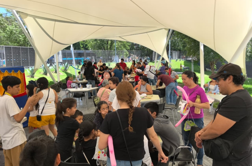  Gómez Morin reúne a familias en festejo por el Día del Niño