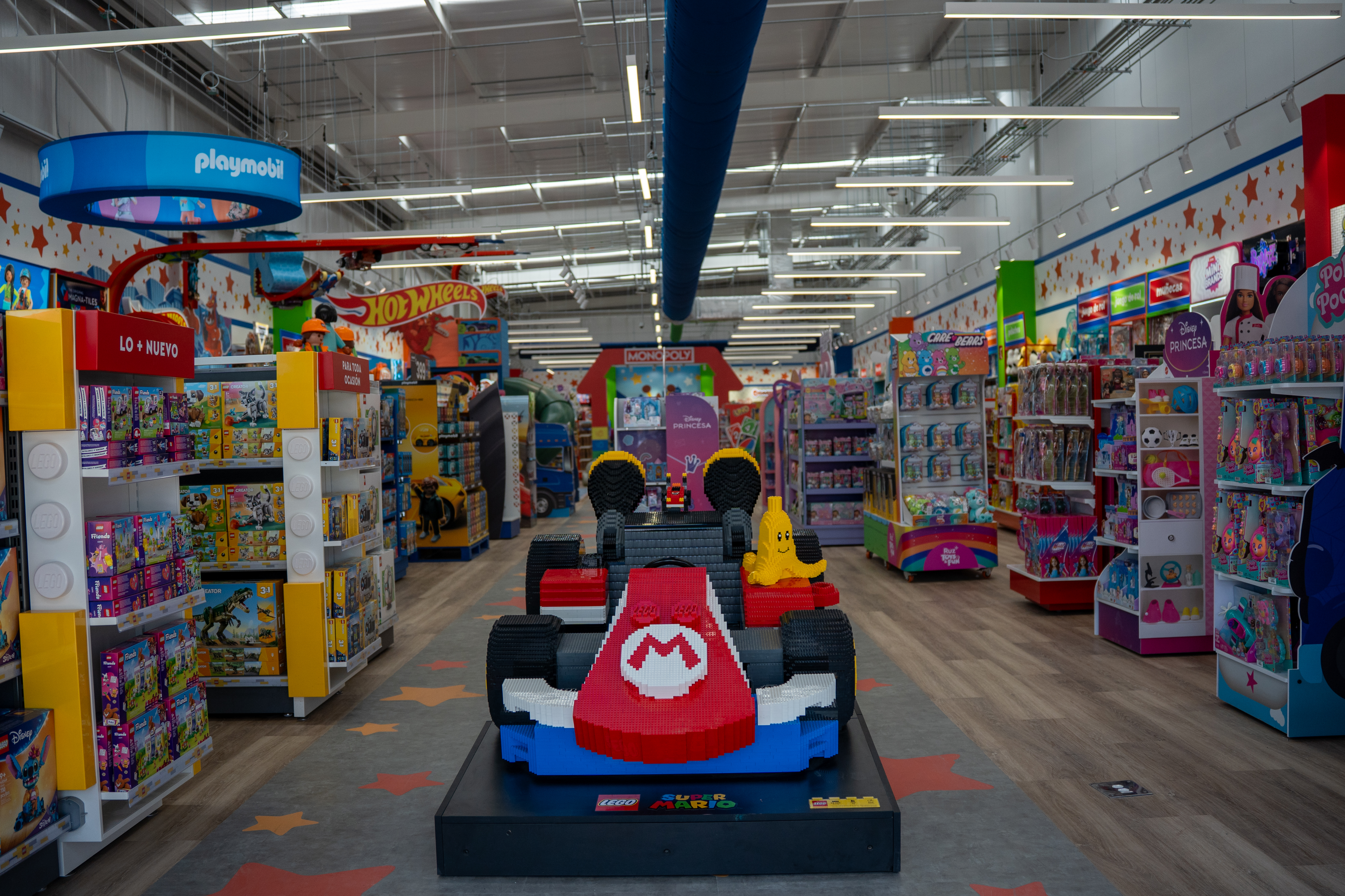  Toys “R” Us abre en Querétaro y apuesta por experiencias interactivas para toda la familia