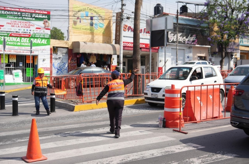  Ajustan circulación en Corregidora Norte por obras del Tren México–Querétaro