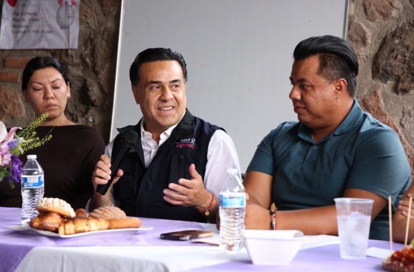  Luis Nava se reúne con centros de rehabilitación para fortalecer atención social en Querétaro