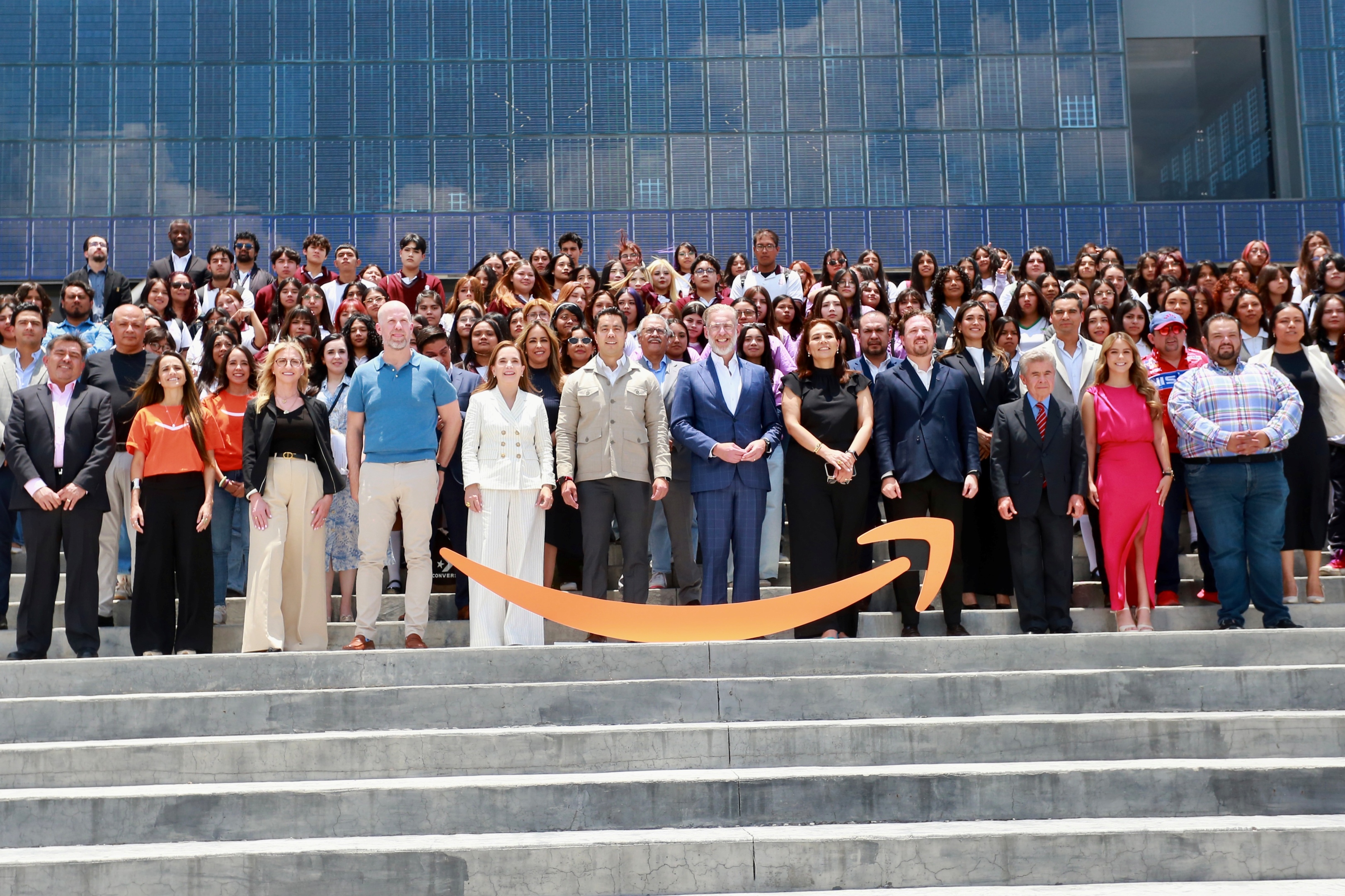  Querétaro inaugura el primer AWS Think Big Space de América Latina