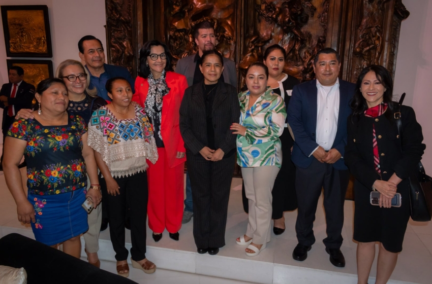  Médica de Huimilpan recibe reconocimiento de Fundación Carlos Slim por labor humanitaria