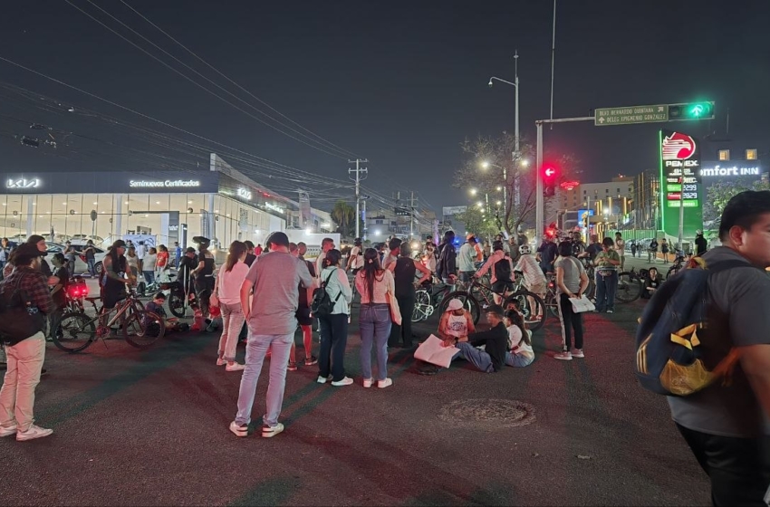  Revisarán sincronización de semáforos tras manifestación por muerte de Víctor Tamayo