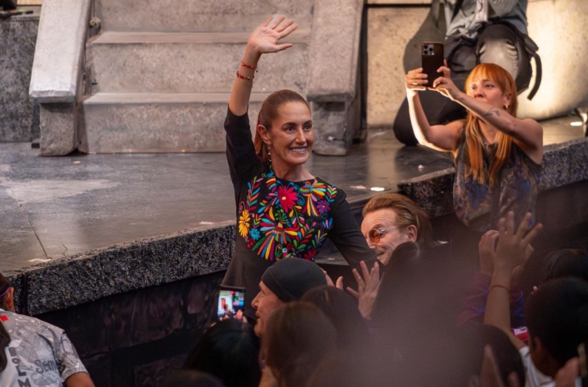  Claudia Sheinbaum convive con jóvenes de la Street Child World Cup junto a integrantes de U2