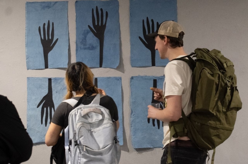  El añil y sus procesos inspiran nueva exposición en el Centro de Arte Emergente