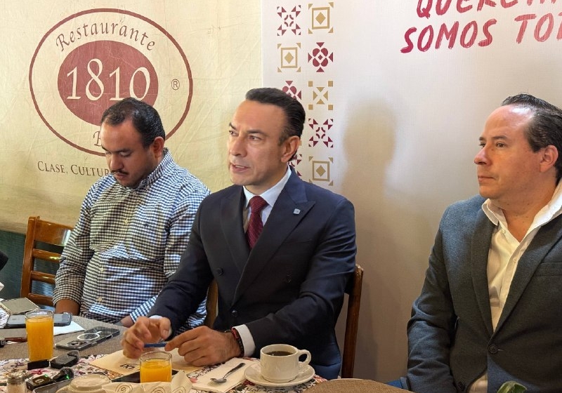  Arturo Maximiliano se baja de la contienda por la gubernatura; argumenta pendientes legislativos y se mantendrá neutral