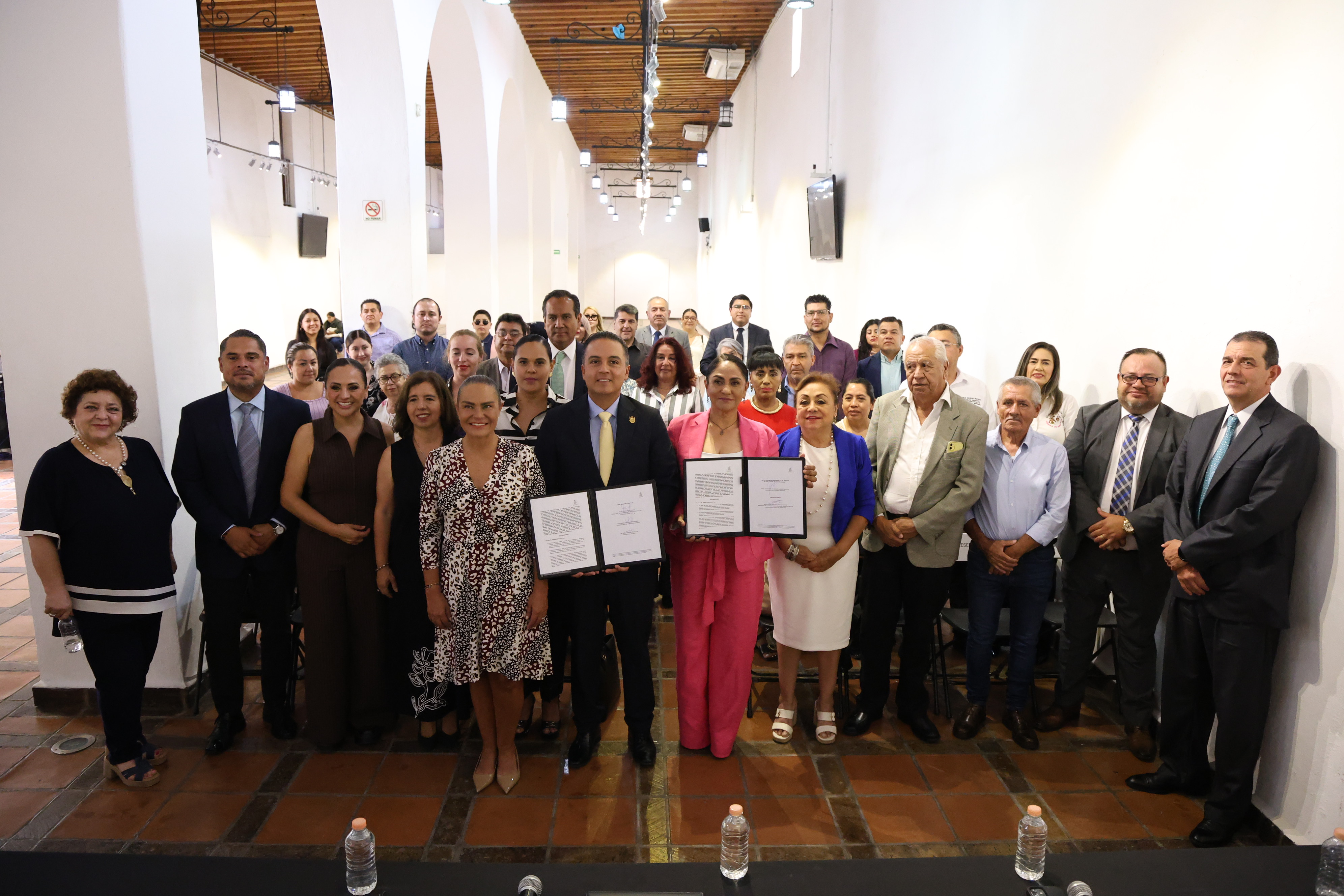  SEGOB y Colegio de Profesionales del Derecho de San Juan del Río firman convenio para brindar asesoría jurídica gratuita