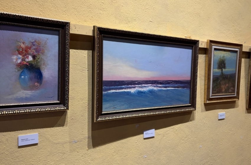 Casa del Faldón exhibe obra de Jesús Íñiguez inspirada en paisajes y naturaleza muerta