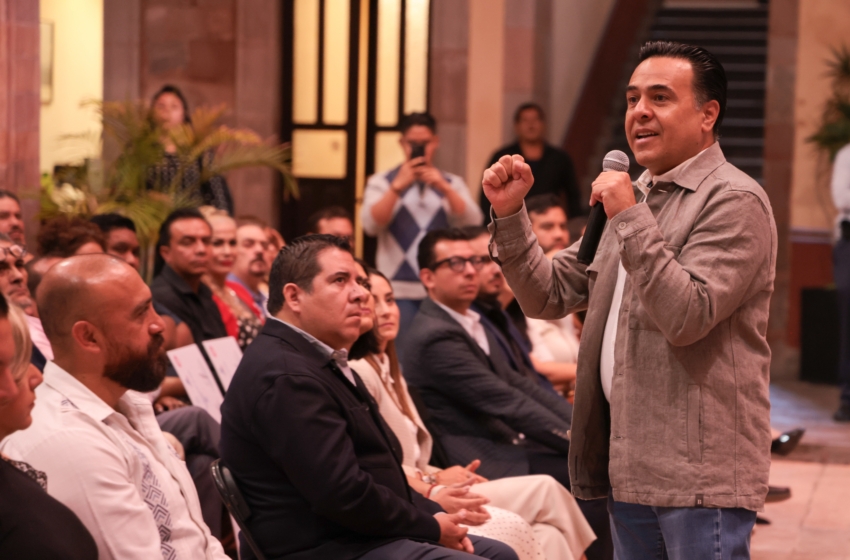  Luis Nava encabeza entrega de apoyos a 38 centros de rehabilitación