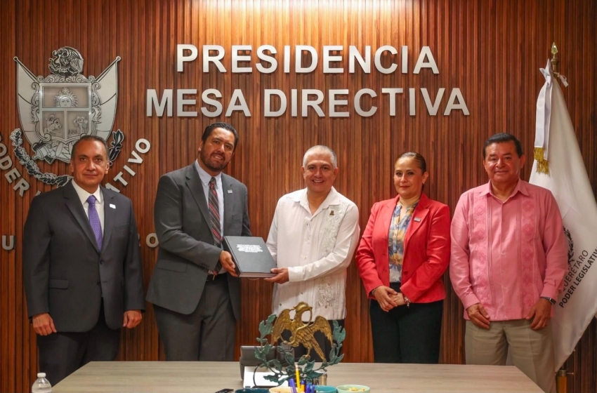  Congreso de Querétaro recibe iniciativa de reforma en materia electoral presentada por el TEEQ