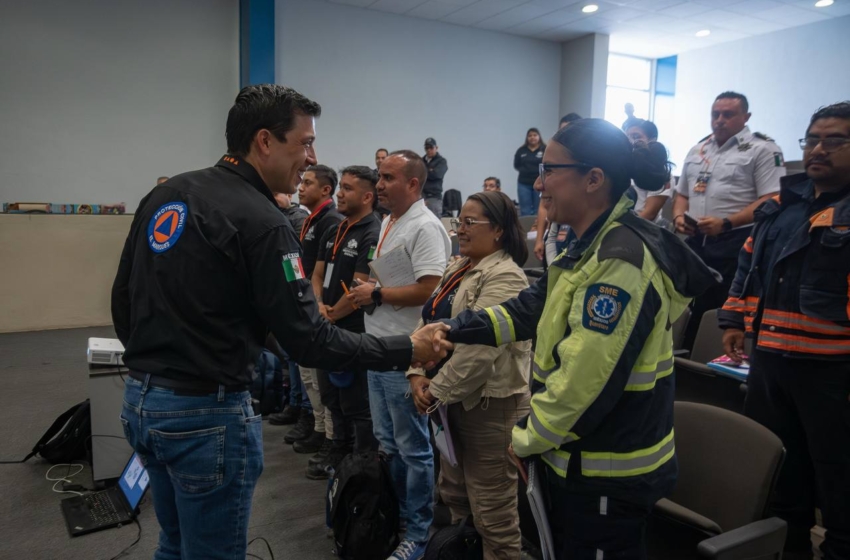  Rodrigo Monsalvo impulsa capacitación de cuerpos de emergencia en El Marqués