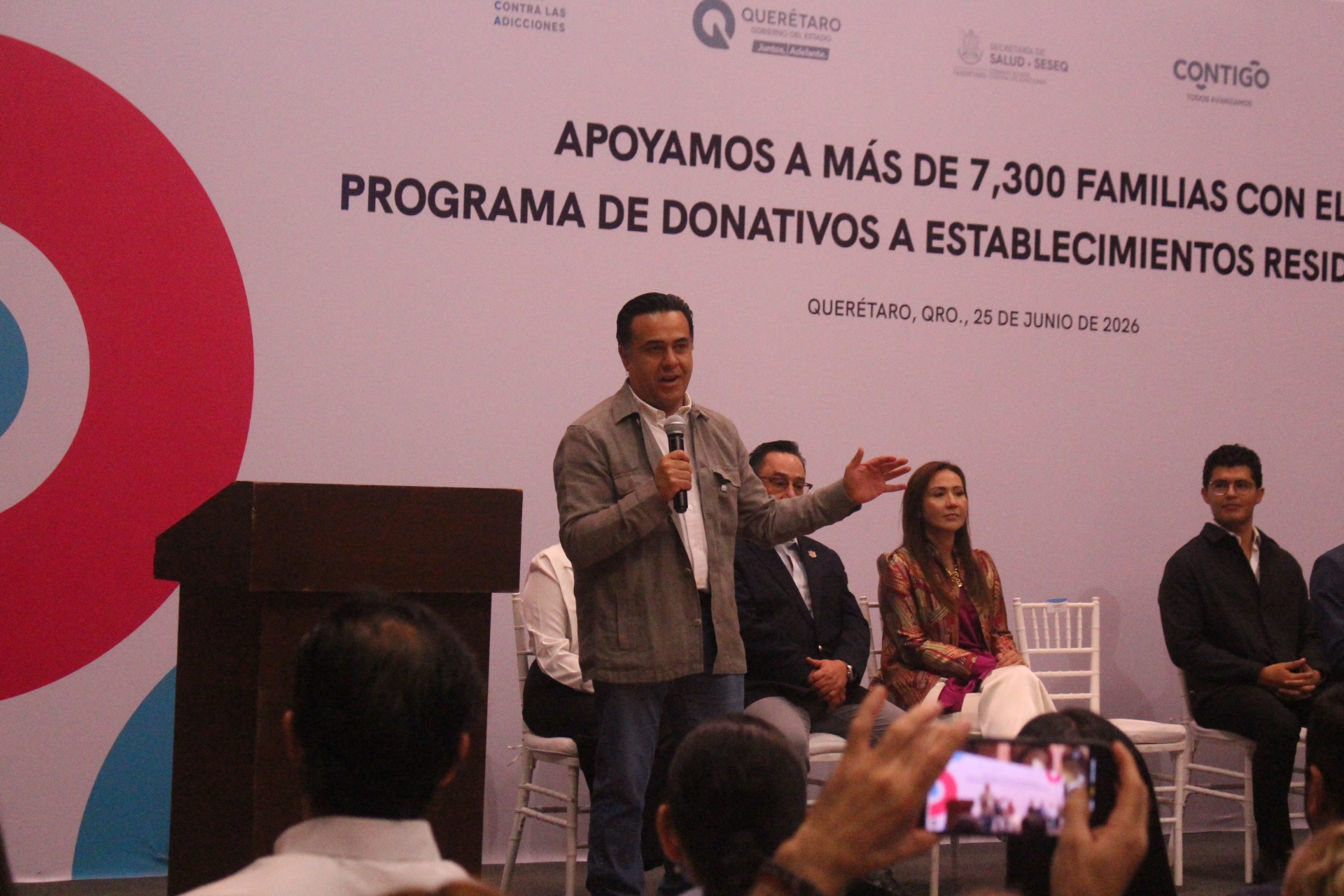  Entregan apoyos a 38 centros de tratamiento contra las adicciones en Querétaro