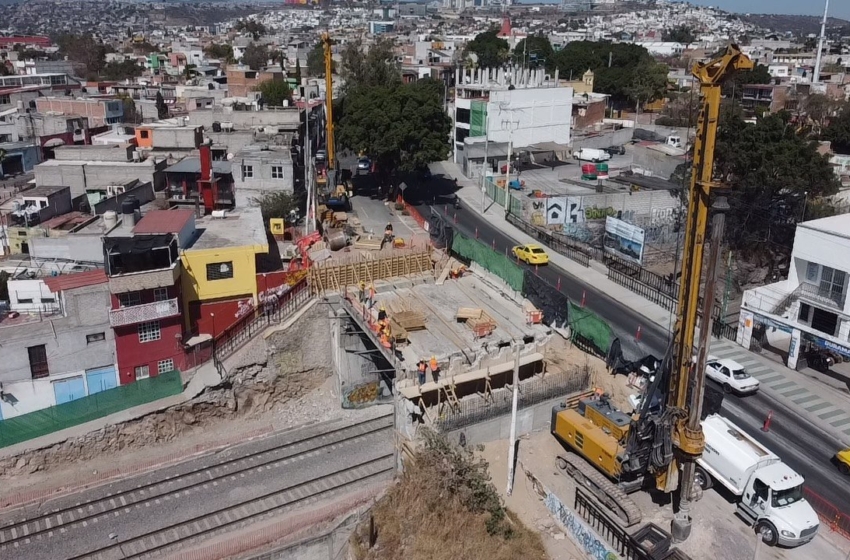  Querétaro se prepara para cierres en Bernardo Quintana por obras del tren México–Querétaro