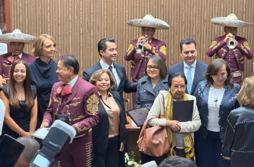  Felifer Macías entrega Preseas 2026 y rinde homenaje a quienes engrandecen a Querétaro