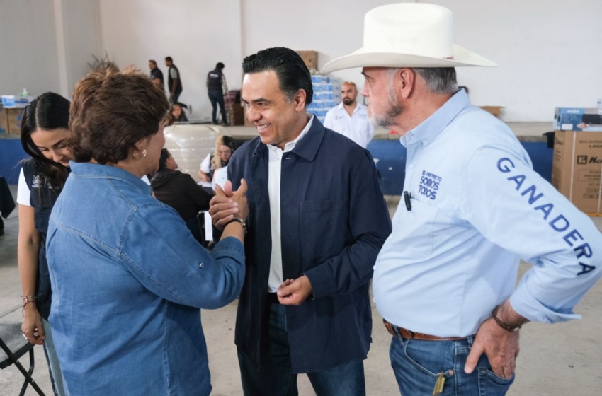  Luis Nava entrega apoyos del Programa Coinversión Social en Pedro Escobedo