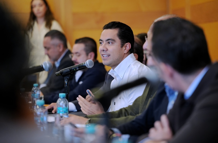  Felifer Macías presenta operativo por cierre parcial de Bernardo Quintana y pide informar con oportunidad a la ciudadanía