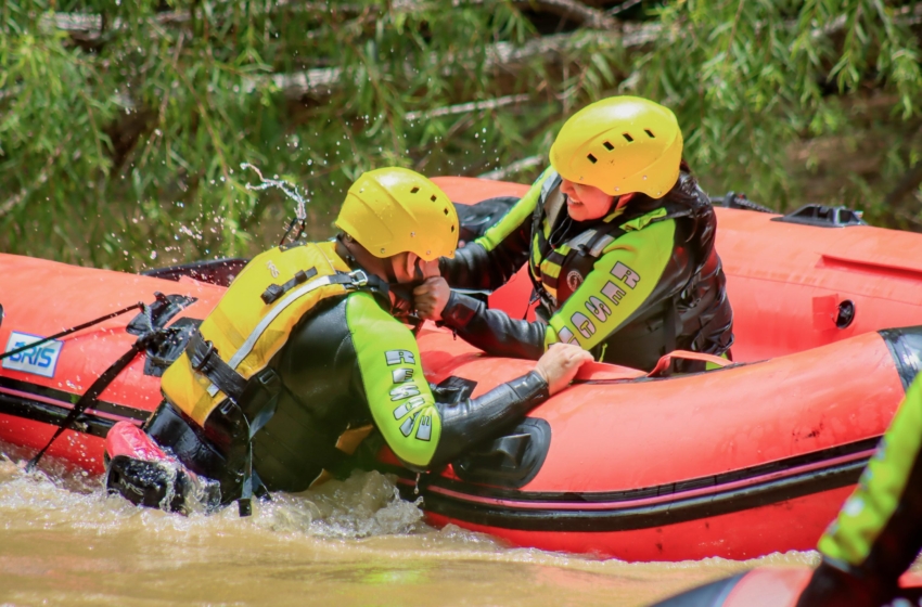  Capacitan a corporaciones de emergencia en rescate en aguas rápidas ante temporada de lluvias