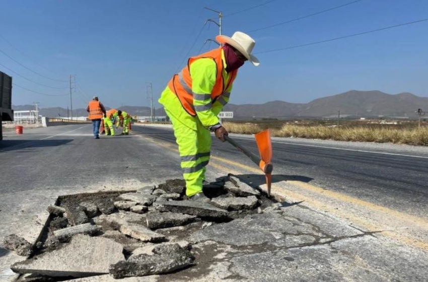  Repararán en 15 días los socavones detectados en la carretera federal 57