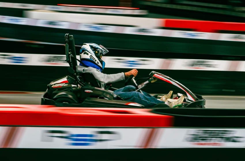  Pilotos mexicanos que comenzaron su carrera en un kart