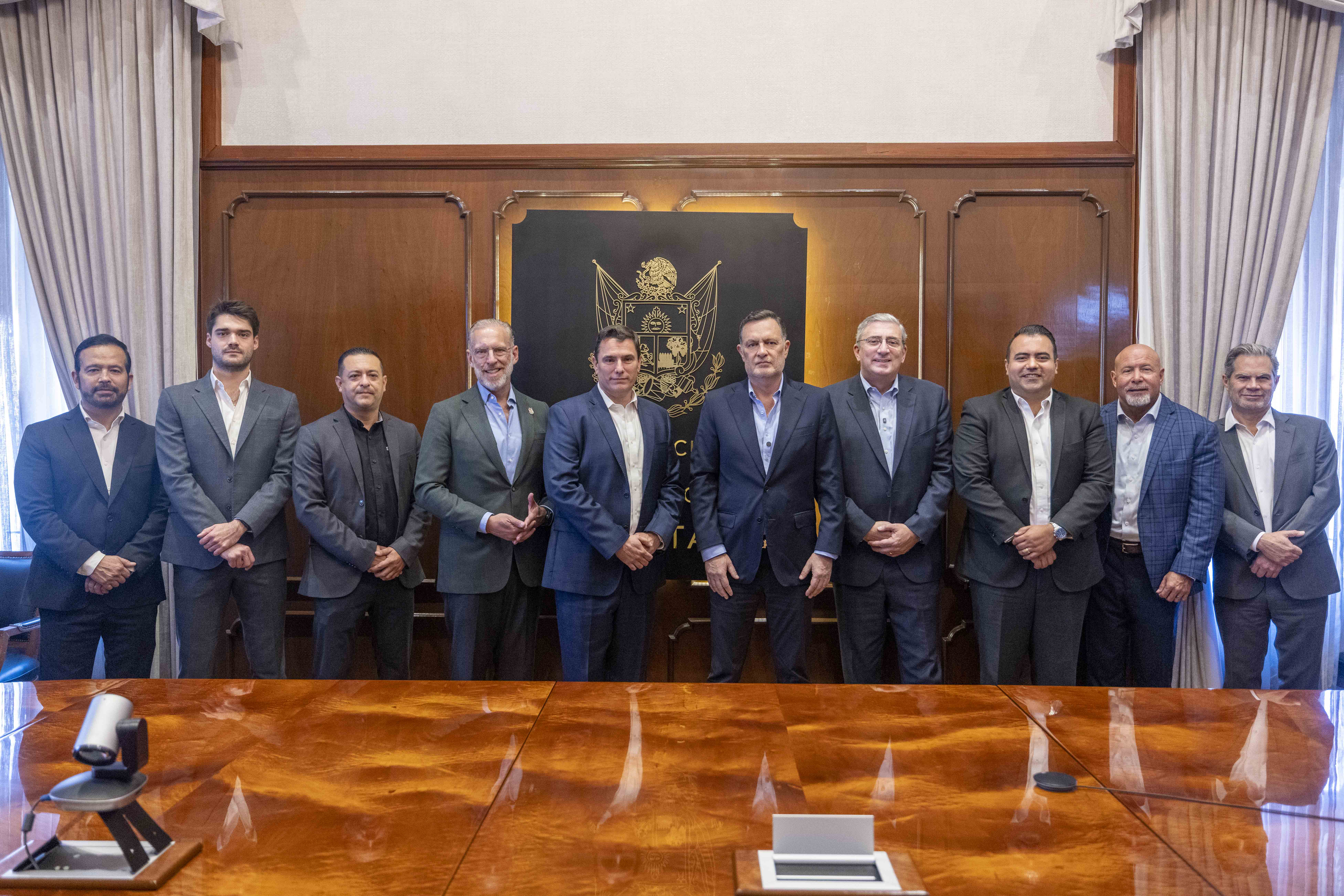  Schneider Electric anuncia expansión en Querétaro con más de 4 mil empleos directos