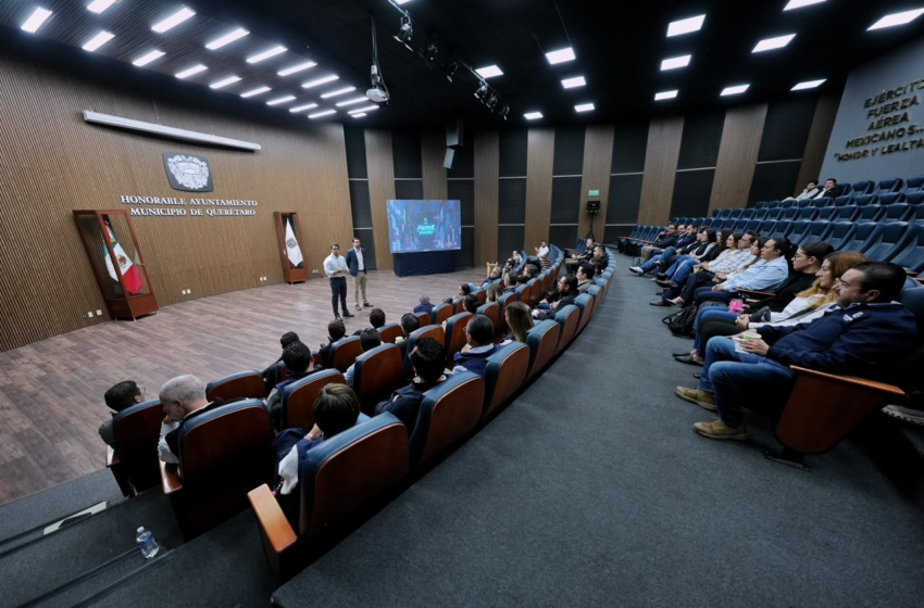  Felifer Macías arranca la semana con reunión de gabinete a las 5:30 de la mañana