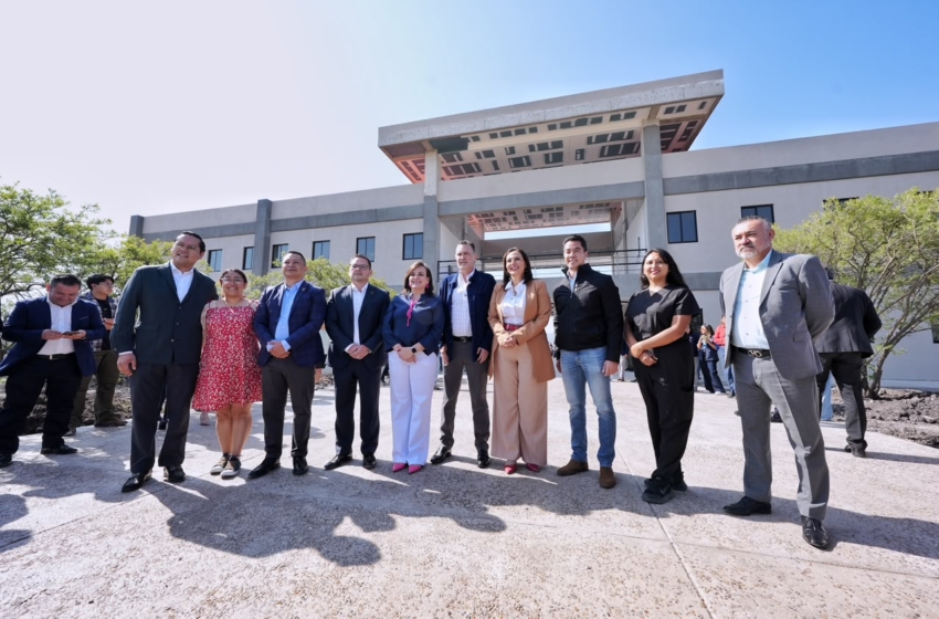  Felifer Macías destaca inversión educativa en inauguración de Bachilleres Campus Aeropuerto