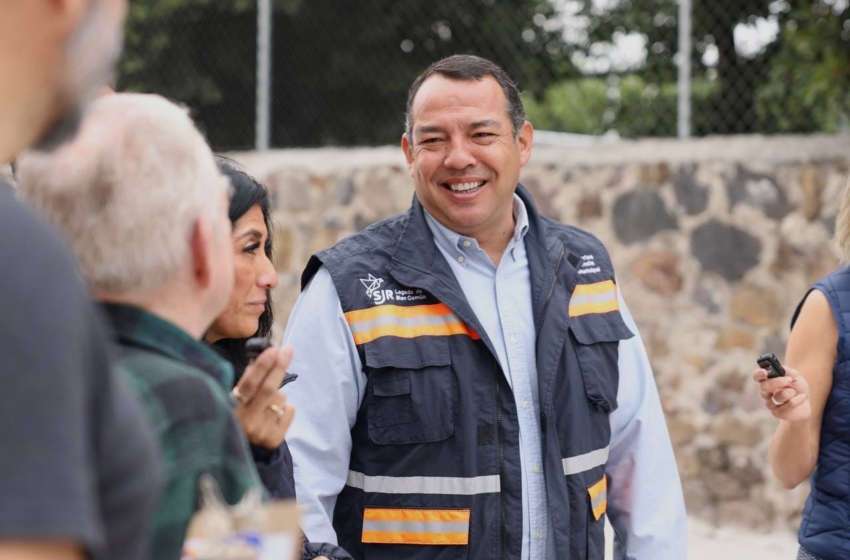  Roberto Cabrera supervisa rehabilitación de calle Rafael Ayala con inversión de 2.3 mdp
