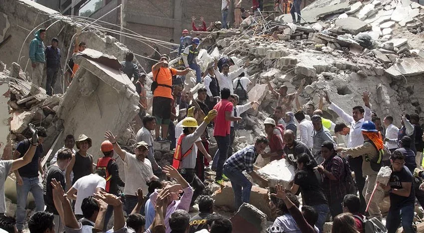  México envía 58 toneladas de ayuda a Colombia tras sismo