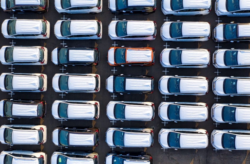  ¿Qué pasa con un auto antes de que llegue a una agencia?