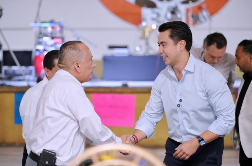  Felifer Macías anuncia ampliación de El Extra para apoyar a comerciantes