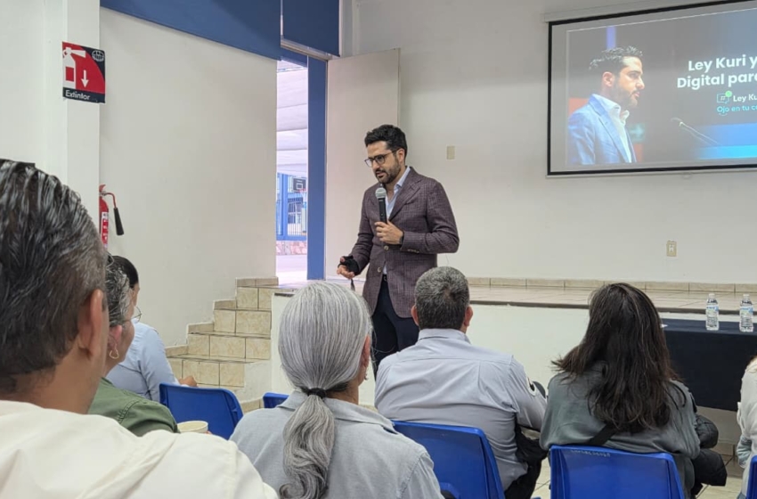  Agustín Dorantes retoma talleres para padres sobre riesgos de redes sociales