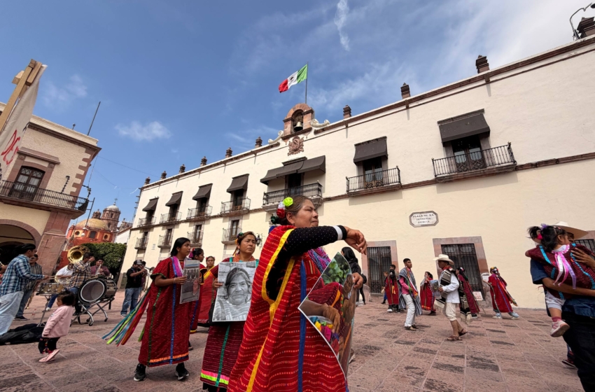  Comunidad triqui resignifica el Día de la Raza como una jornada de resistencia indígena en Querétaro