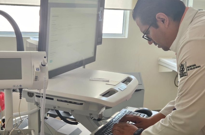  SESA reconoce labor de médicos en atención, prevención y cuidado de la salud