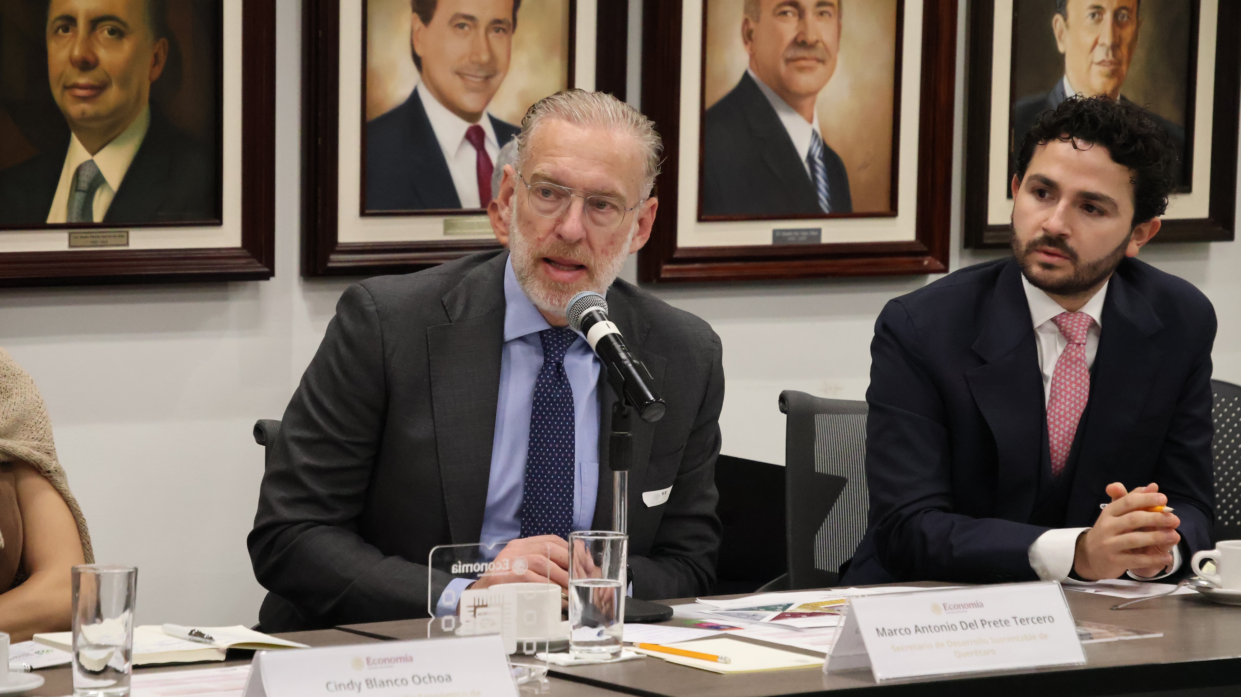  Querétaro participa en estrategia nacional para desarrollar la industria de semiconductores