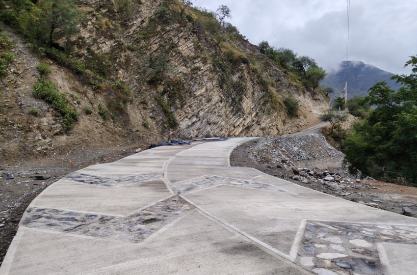  SICT concluye camino de 7.5 kilómetros hacia Vega de Ramírez, en Cadereyta