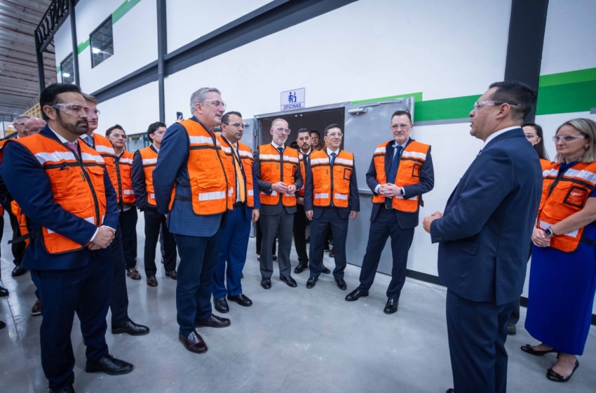  Schneider Electric inaugura campus en Querétaro con inversión de 3 mil 600 millones de pesos