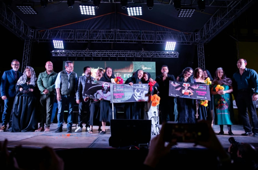  Karla Patricia Alvarado gana el Concurso Nacional de Plañideras en San Juan del Río