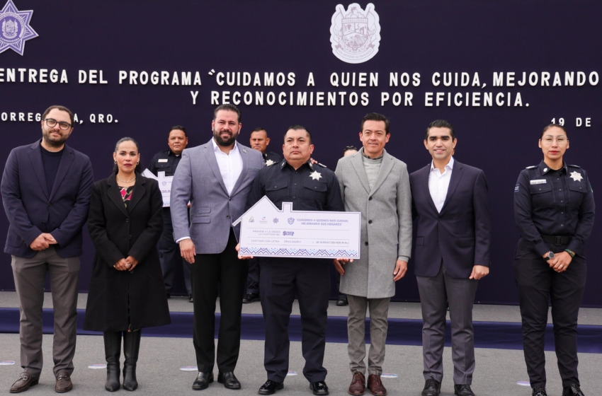  Corregidora entrega apoyos de vivienda y reconocimientos a policías municipales