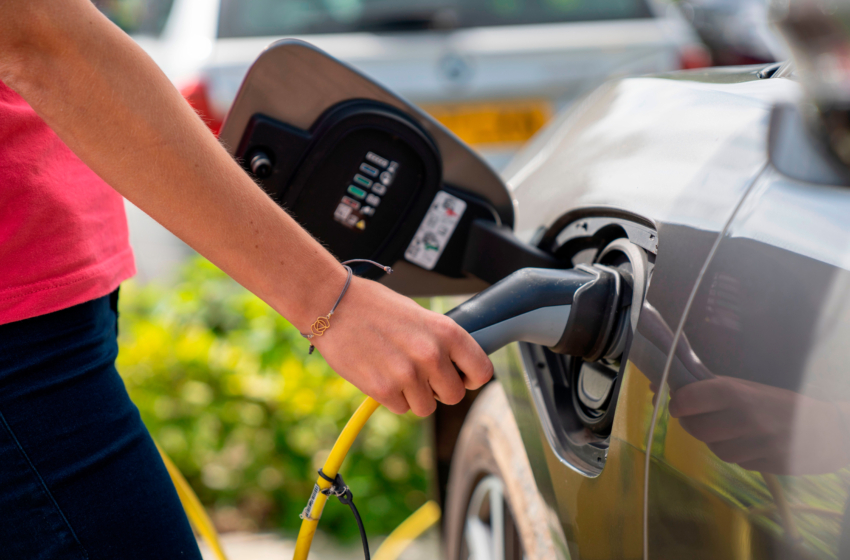  ¿Cuáles son los principales factores de seguridad a considerar en un auto eléctrico?