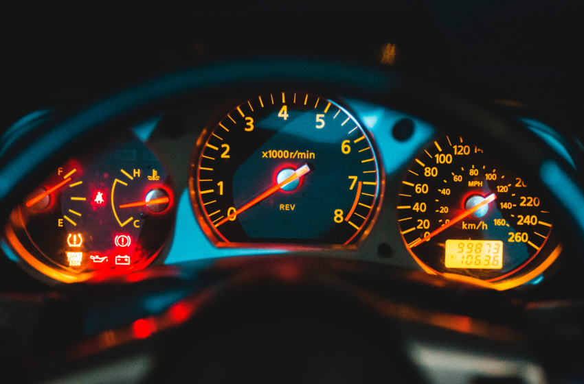 ¿Qué significan los testigos más comunes del tablero de un auto?
